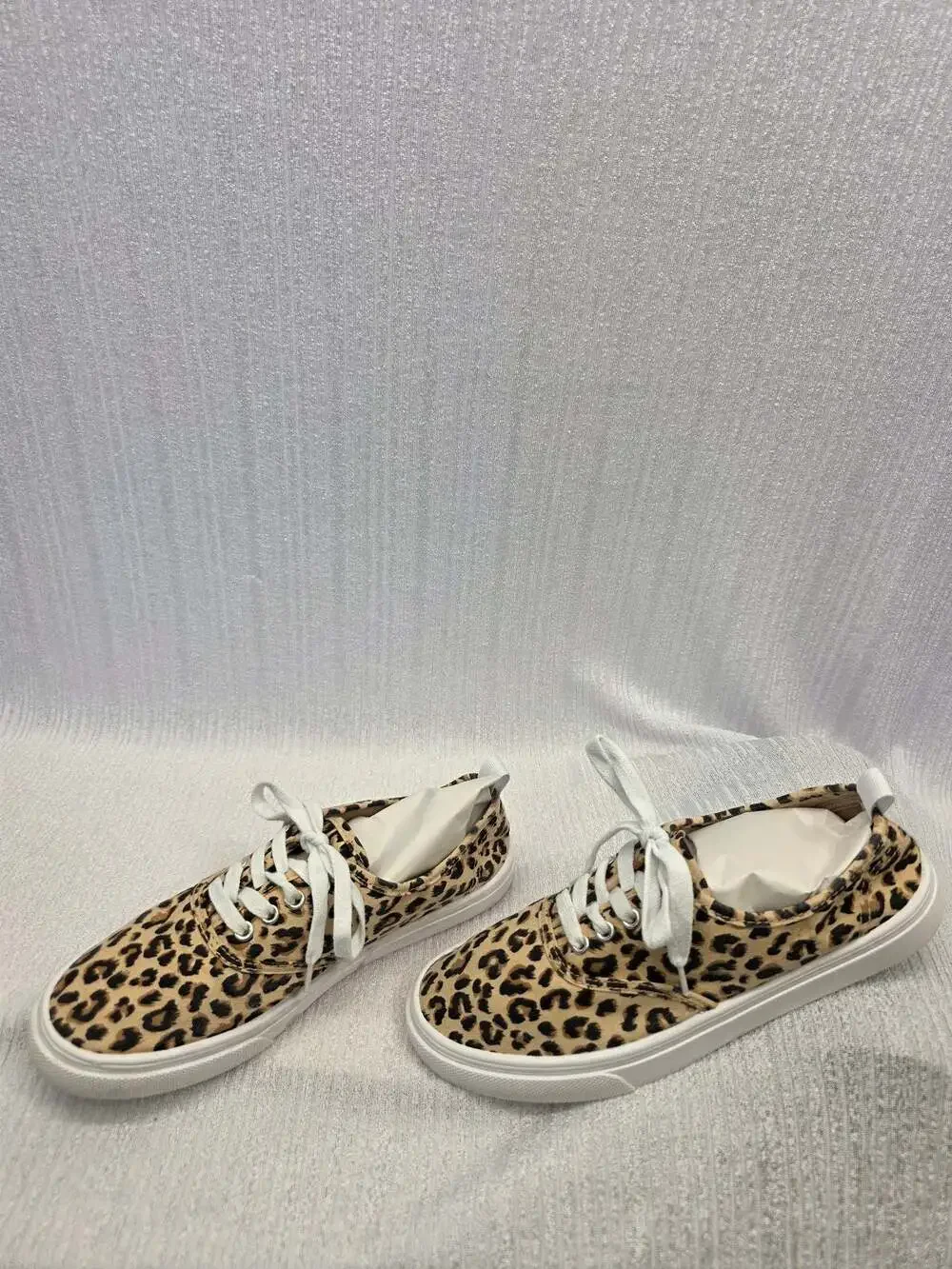 Divided H&M Leopard Print Canvas Lace-Up Sneakers